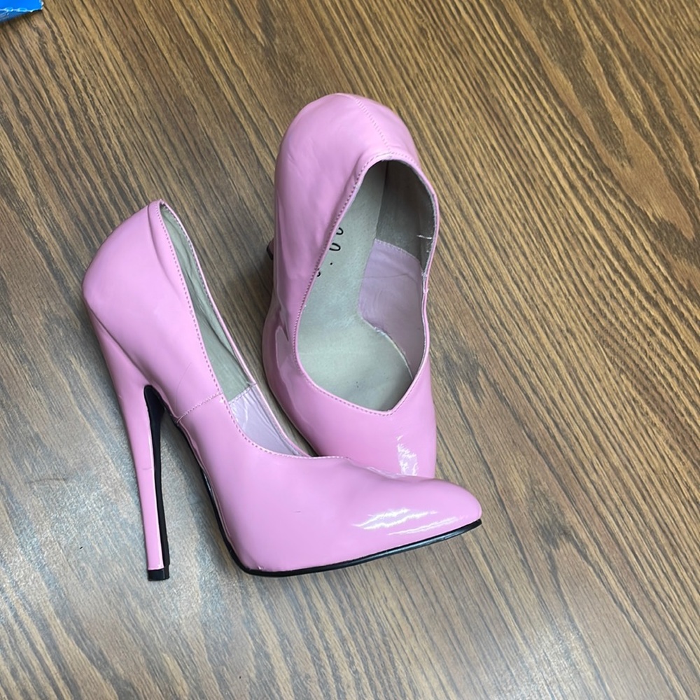 Ellie Extreme 6 inch Heels